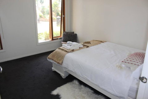 Guesthouse In Botanic Ridge. - Taree Accommodation 3