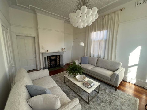 Historic Camden House - Taree Accommodation 1