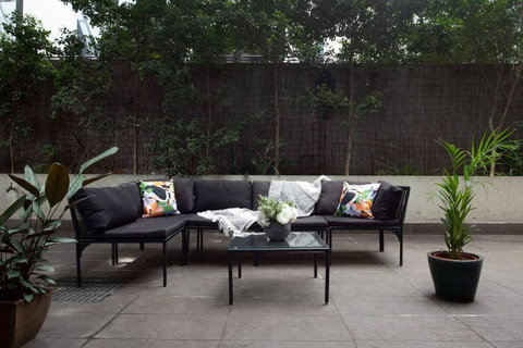 Huge 3 Bed Camperdown Garden Apt W Parking Aircon - Taree Accommodation 1