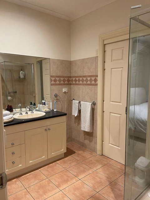 Hunter House - Taree Accommodation 2