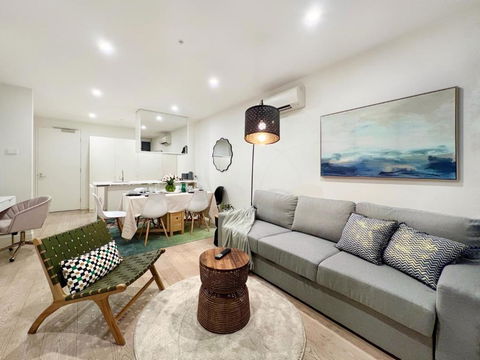 Indulge Luxury Holiday Near Brighton Beach With Private Garden Parking - Taree Accommodation 1