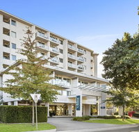Adina Serviced Apartments Canberra Dickson - Taree Accommodation
