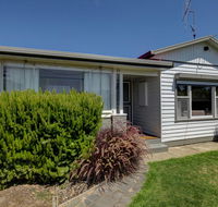 Aisling Cottage - Taree Accommodation