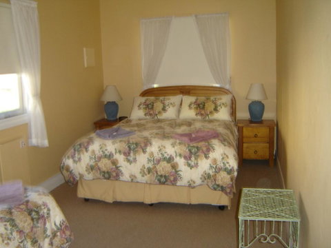 Albany Historic Cottage - Taree Accommodation 3