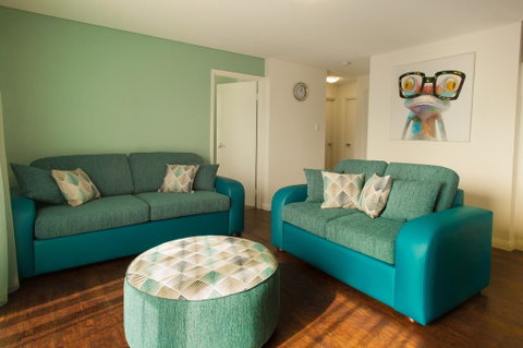 Albany Waves - Taree Accommodation 2