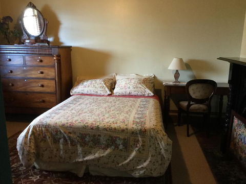 Albion Cottage - Taree Accommodation 3