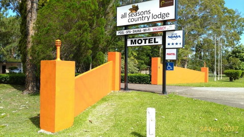 All Seasons Country Lodge - Taree Accommodation 0