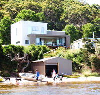 Amazing Ansons Bay Absolute Waterfront Beach House - Taree Accommodation