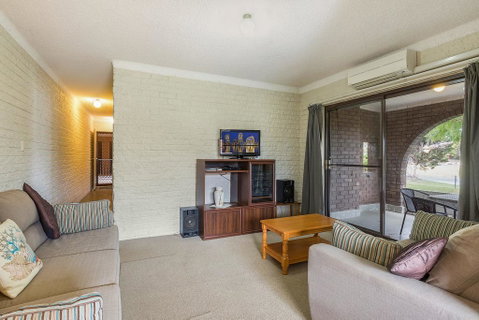 Apollo Unit 11 - Taree Accommodation 1
