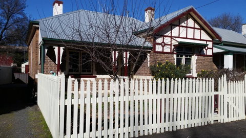 Arden On McLachlan - Taree Accommodation 0