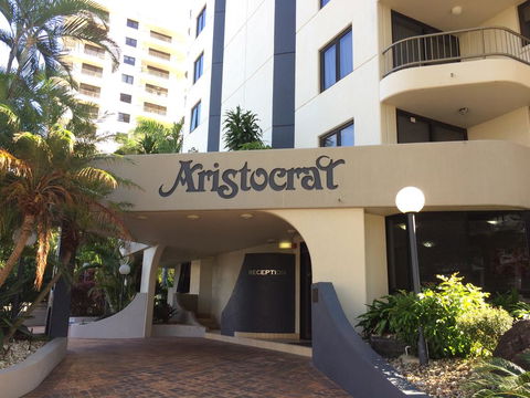 Aristocrat Apartments - Taree Accommodation 2