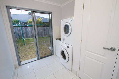 Ashanti - Taree Accommodation 1