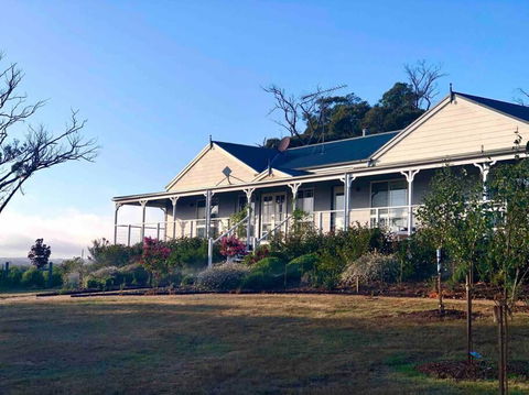 Luxury Accomodation, Farm Stay, Stunning Views Near Daylesford - Taree Accommodation 0