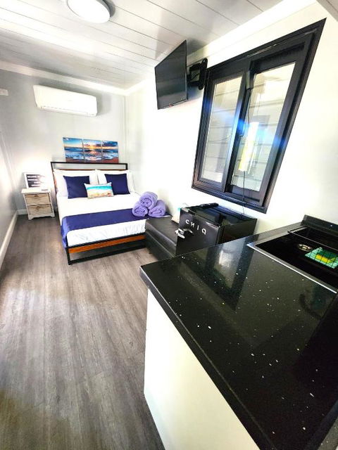 MAGNETIC CABIN Entire Studio On Magnetic Island - Taree Accommodation 2