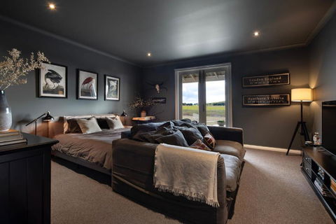 Mapledurham - Taree Accommodation 3