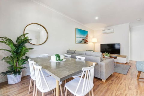 MARJ12- Stylish And Spacious - Taree Accommodation 3