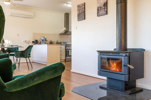 McGill Vineyard Barossa - Taree Accommodation 1