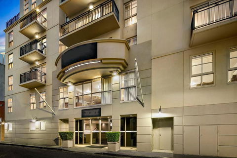 Melbourne Carlton Central Apartment Hotel Official - Taree Accommodation 1