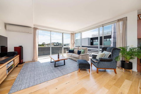 Melbourne Penthouse Apartment A Walk To Brighton Beach - Taree Accommodation 1