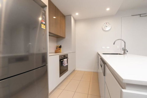 Modish Apartment Near Parliamentary Triangle - Taree Accommodation 2