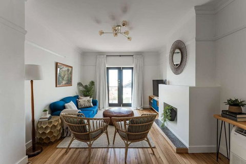 Modern 3-Bed Coastal Escape - Taree Accommodation 3