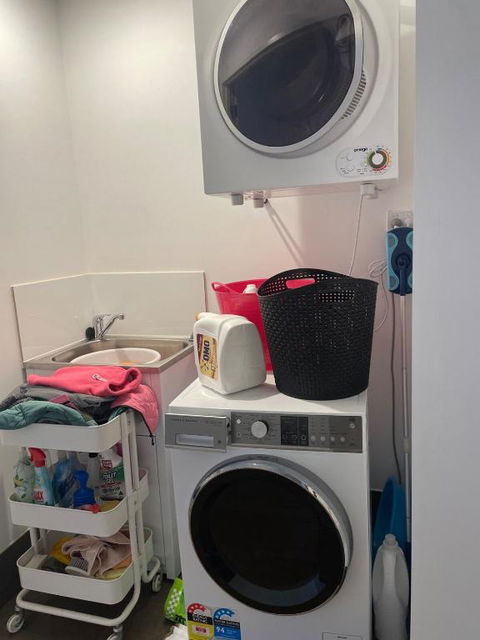 Modern Apartment Near Airport - Taree Accommodation 2