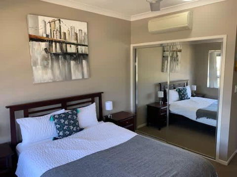 Modern Beach Apartment - Taree Accommodation 2