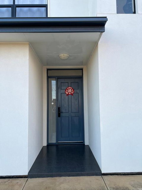 Modern House Between Airport And Sea - Taree Accommodation 2