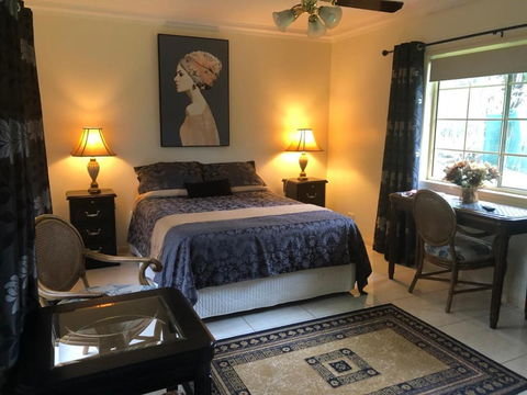 Montrose - Taree Accommodation 0