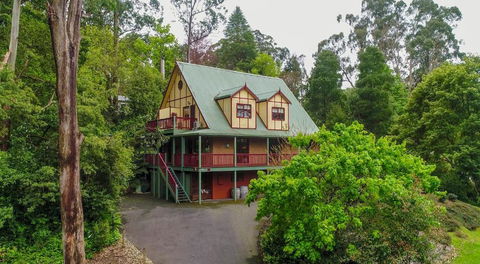 Mountain Lodge - Taree Accommodation 0
