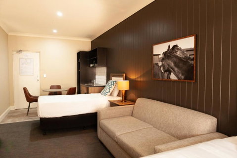 Nightcap At Archer Hotel - Taree Accommodation 2