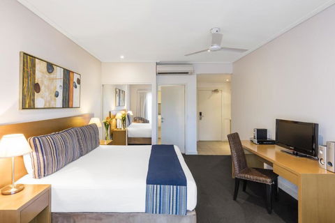 Oaks Broome Hotel - Taree Accommodation 3