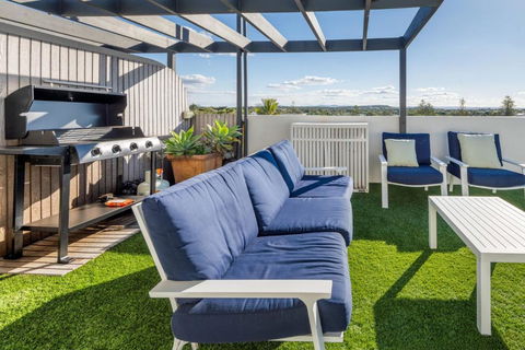 Ocean Front Views With Rooftop Terrace - Taree Accommodation 1