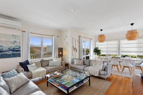 Ocean Mist - Taree Accommodation 1