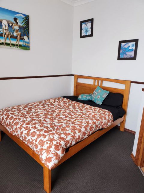 Open Plan Large Home - Taree Accommodation 1