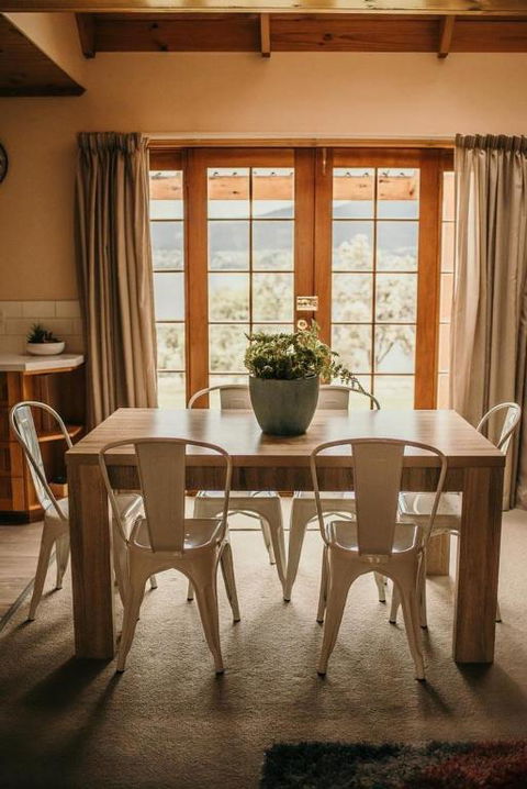 Otago Cottage - Taree Accommodation 2