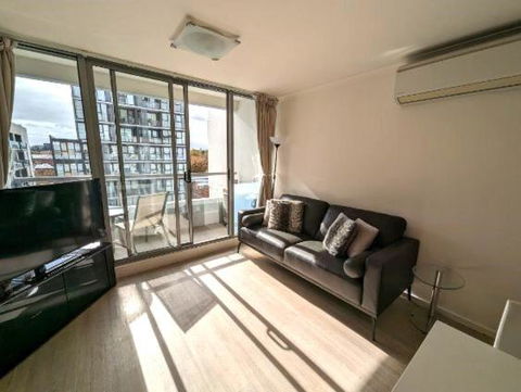 Onsite Parking, Self Check-in - Taree Accommodation 3