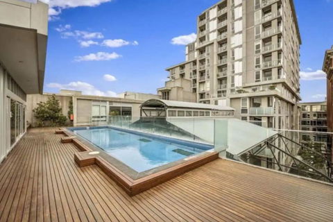Parade Place - A Central Balcony Stay - Taree Accommodation 2