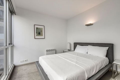Parade Place - A Central Balcony Stay - Taree Accommodation 3