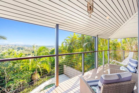 Paradise Palms - Resort Retreat With Panoramic Views - Taree Accommodation 3