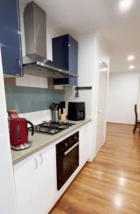 Parkside Pool Home In Aubin Grove - Taree Accommodation 1