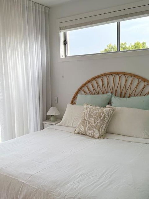 Perfect Summer Lake House - Taree Accommodation 2