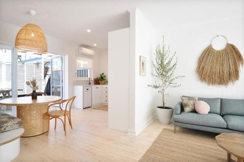 Pine At Arlos Glenelg South - Taree Accommodation 3