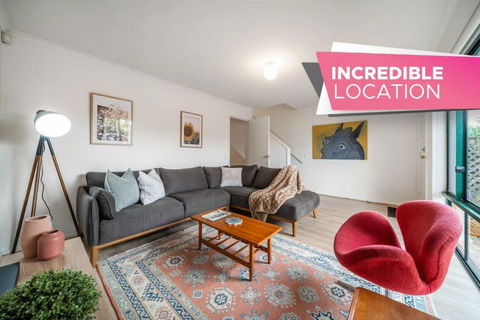 Poppy On The Lane - WiFi CBD - Taree Accommodation 1