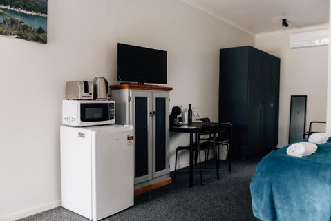 Port Albert Motel - Taree Accommodation 3