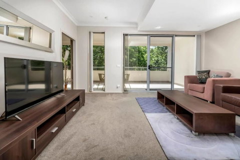 Quiet Apartment In Braddon ACT - Taree Accommodation 3