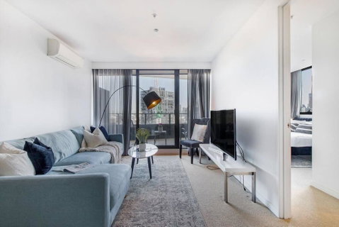 Premium Albert Park Grand Prix Apartment By Ready Set Host - Taree Accommodation 0