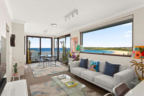 Pristine 2-Bed With Expansive Beach Views - Taree Accommodation 0