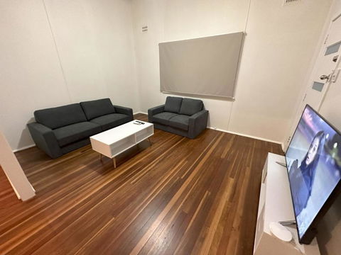 Private 1 Bedroom Apartment With Fenced Yard - Taree Accommodation 3
