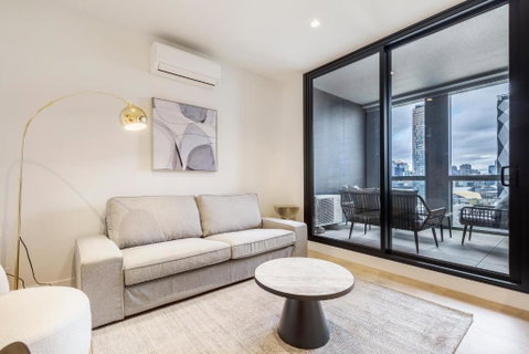 Quaint Stylish Hideout In Trendy South Melbourne - Taree Accommodation 0